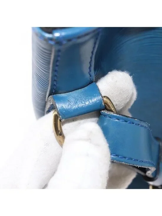 Authentic LOUIS VUITTON Epi Petit Noe Shoulder Bag Blue M44105 LV - Picture 4 of 16